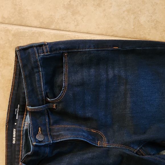 Old Navy Mid Rise Kicker Boot Jeans - Picture 4 of 5